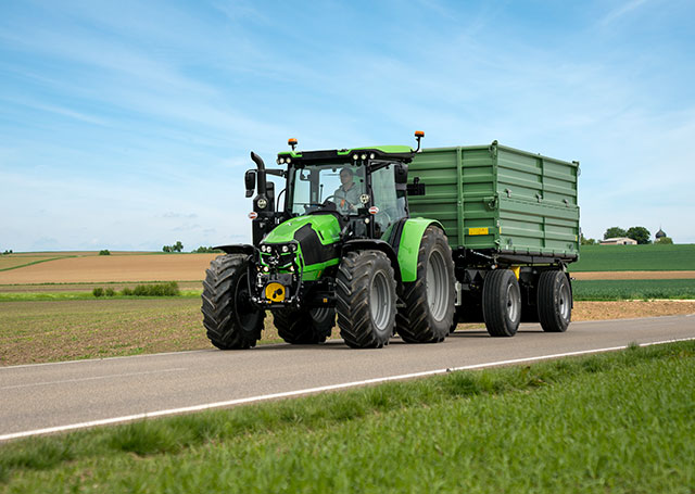 Deutz-Fahr: Neue Vierzylinder-Traktoren Serie 6C mit neuem Getriebe